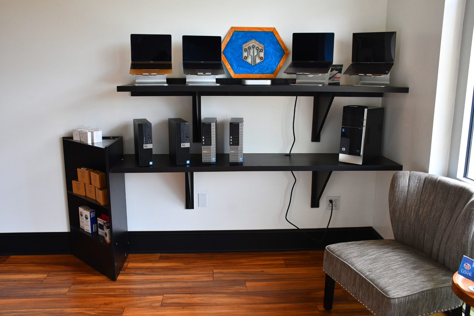 Computers available inside the Panhandle PC Tallahassee computer store